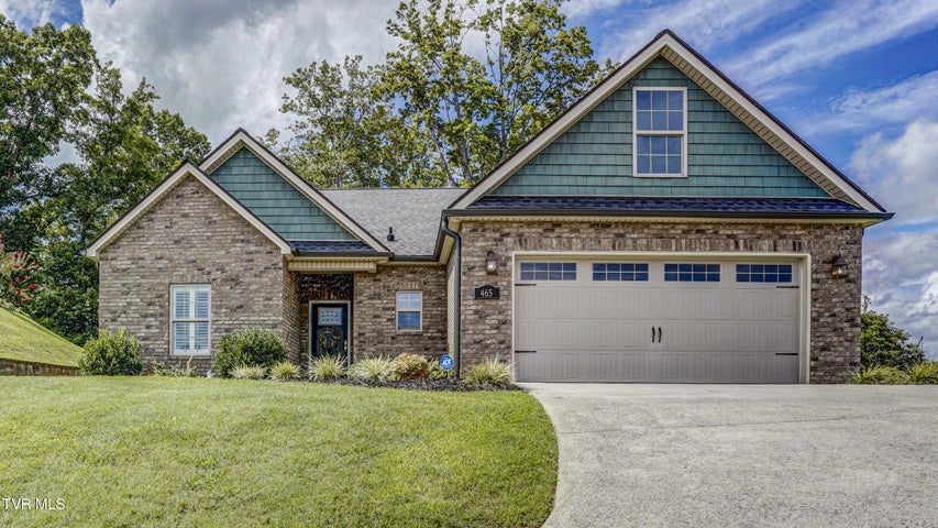 1st photo of 465 Grovemont Place