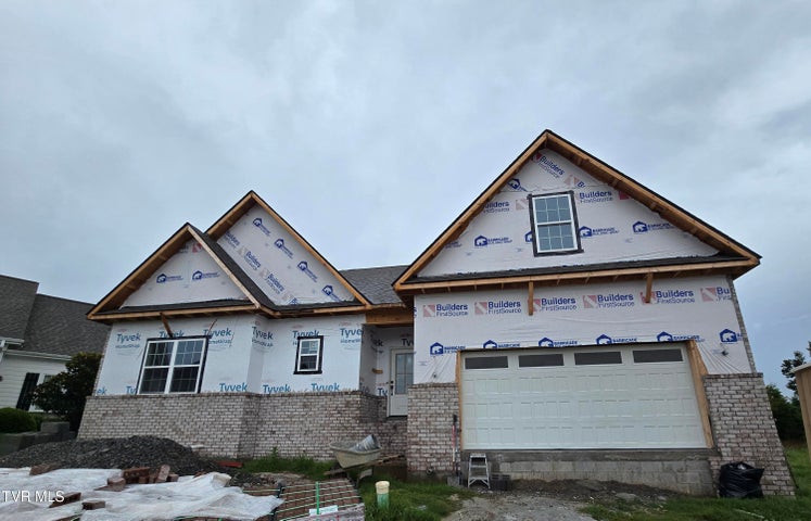 1st photo of 1616 Maple Ridge Court