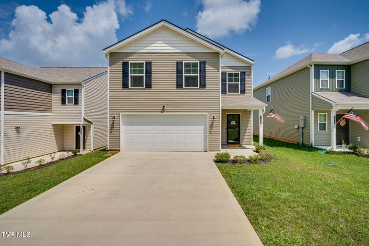 1st photo of 499 Cox Hollow Road