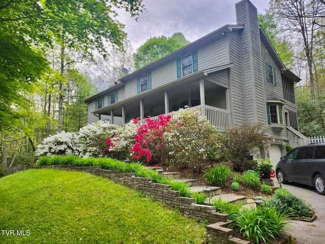 1st photo of 150 Teague Lane