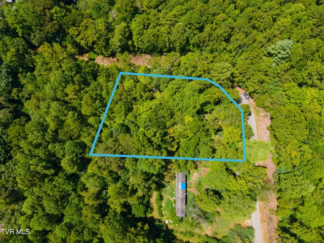 1st photo of 224 Ledgerwood Lane Lane