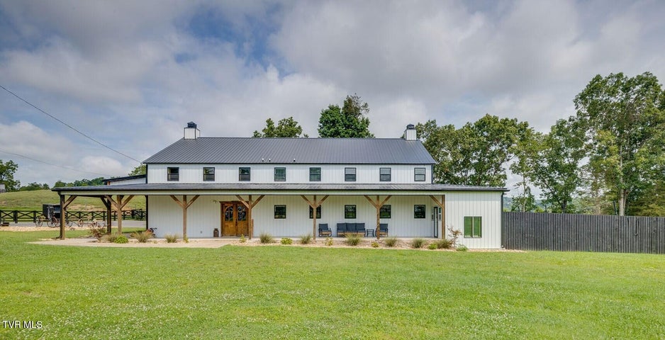 1st photo of 544 Armstrong Drive