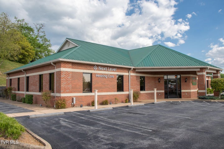 1st photo of 612 Campus Drive