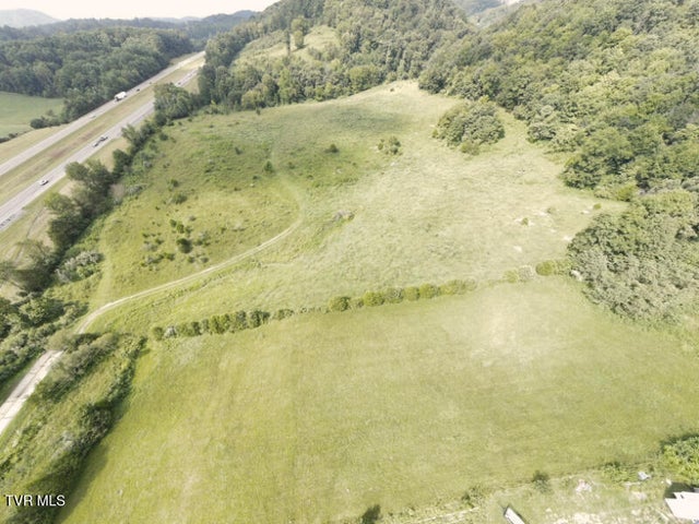 1st photo of 680 Oakwood Road