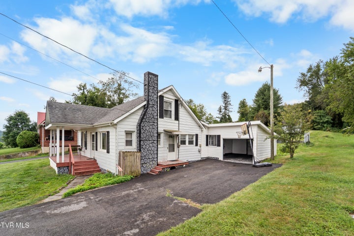 1st photo of 13390 Glenbrook Avenue
