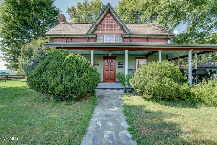 1st photo of 2220 Union Road