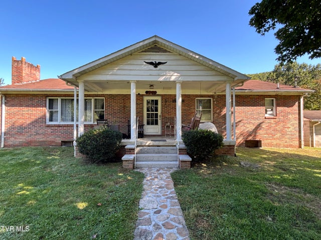 1st photo of 5231 Bear Creek Road