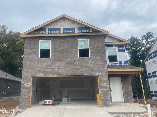 1st photo of 1146 Aspen Terrace