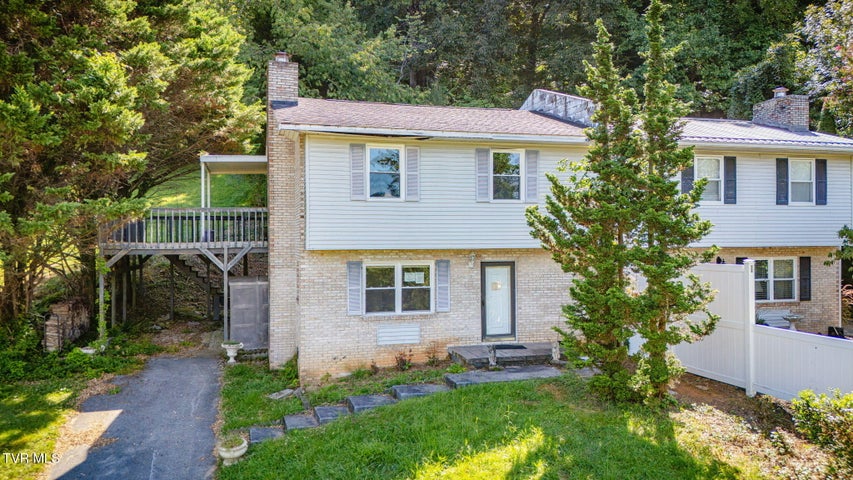 1st photo of 512 Jena Beth Drive