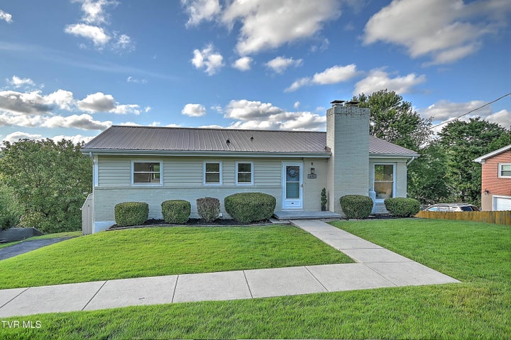 1st photo of 420 Merriewood Drive