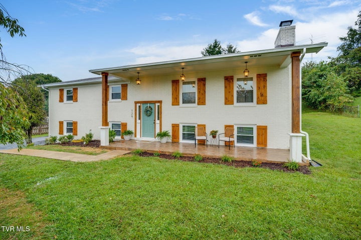 1st photo of 129 Amhurst Lane