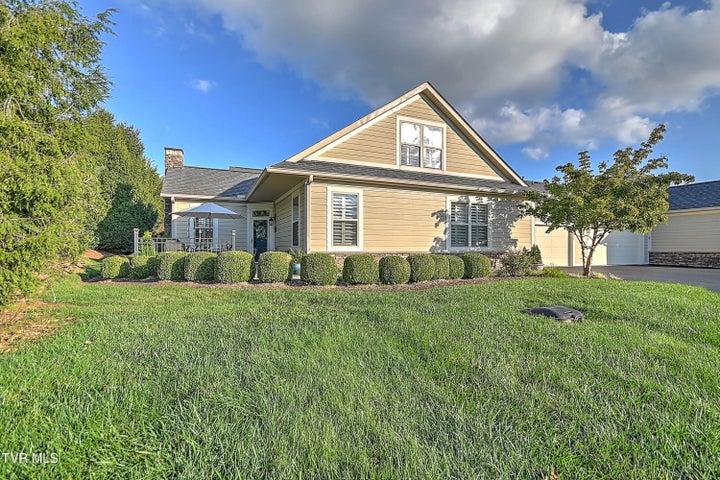 1st photo of 1271 Hatterdale Farm Road
