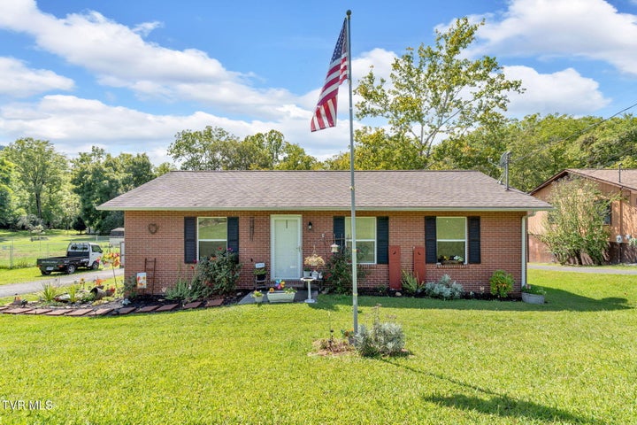 1st photo of 3218 Avoca Road