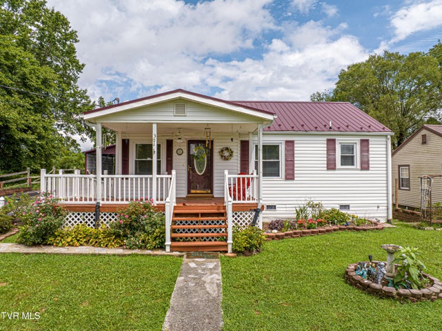 1st photo of 301 Tween Hills Road