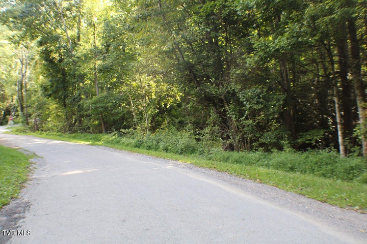 1st photo of Tbd Deer Creek Xing 