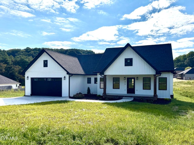 1st photo of 816 Hairetown Rd Road