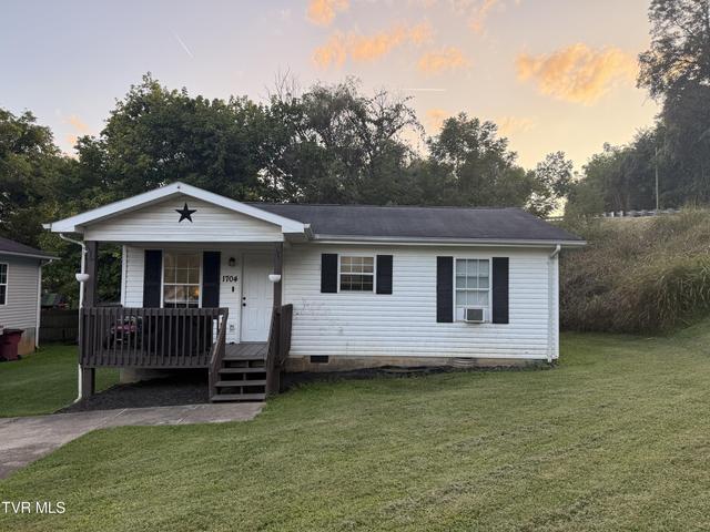 1st photo of 1704 Orlando Drive