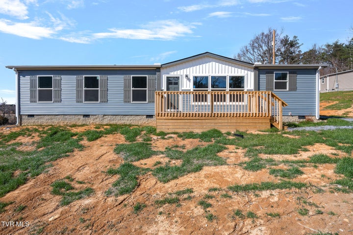 1st photo of 475 Piney Grove Road