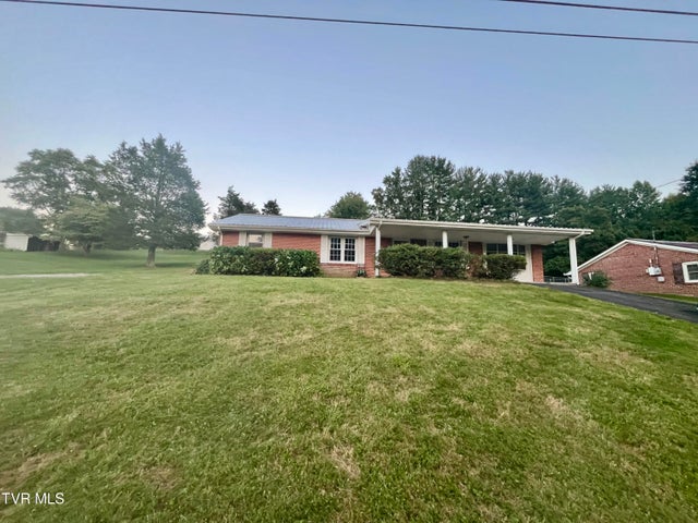 1st photo of 352 Deck Valley Lane