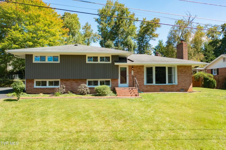 1st photo of 311 Brookdale Circle