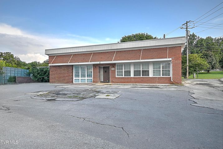 1st photo of 3536/3538 Walnut Street