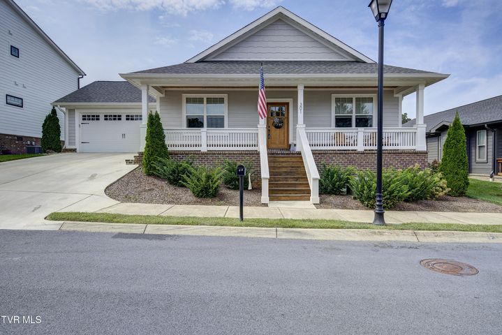 1st photo of 301 Princeton Drive