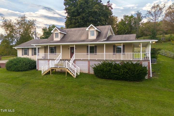1st photo of 23147 Simcox Drive
