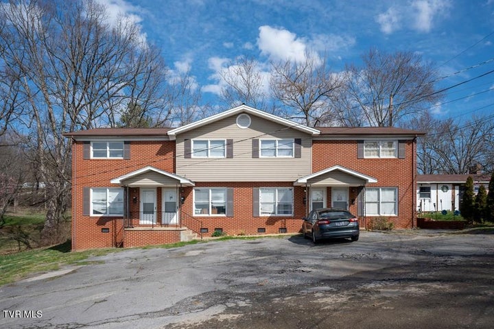 1st photo of 1530 Woodland Avenue