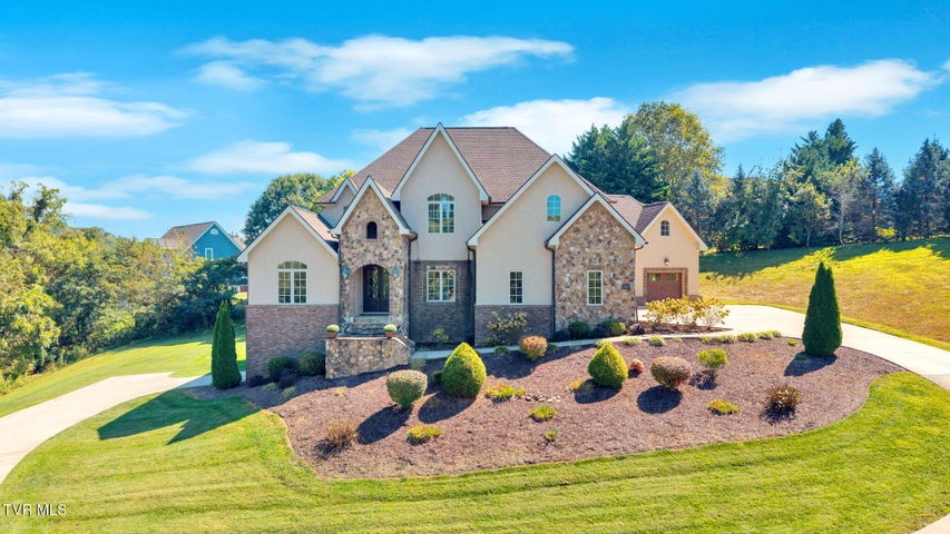 1st photo of 610 Magnolia Ridge Drive