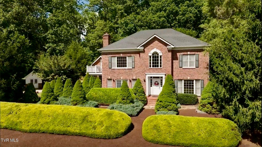 1st photo of 736 Ragan Road