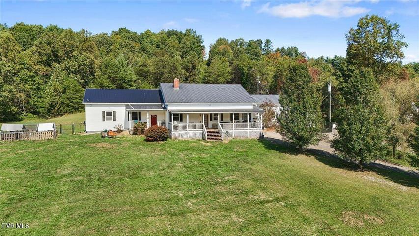 1st photo of 2447 Denton Valley Road