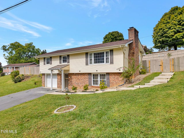 1st photo of 100 Martindale Road
