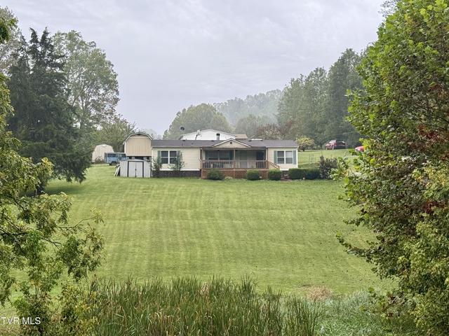 1st photo of 861 Hickory Tree Road