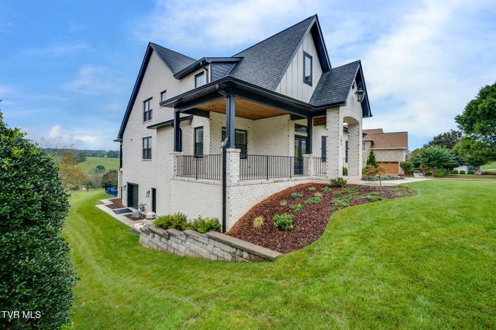 1st photo of 141 Laurel Ridge Drive