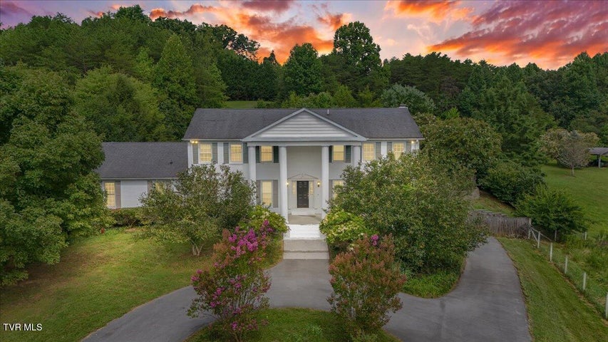 1st photo of 2734 Cherokee Road