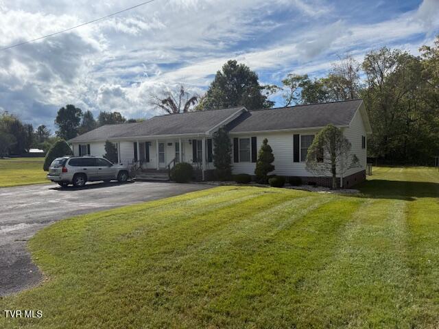 1st photo of 165 Smith Avenue