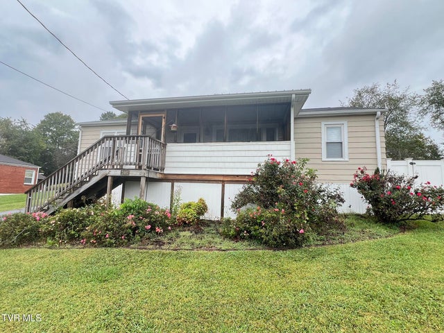 1st photo of 2461 Bradley Street