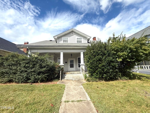1st photo of 607 Watauga Avenue
