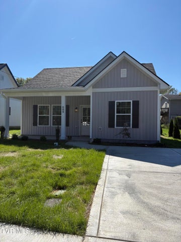 1st photo of 608 Pine Street