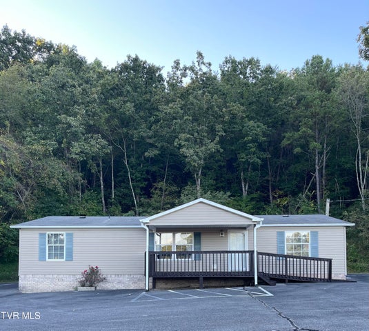 1st photo of 175 Summit Drive