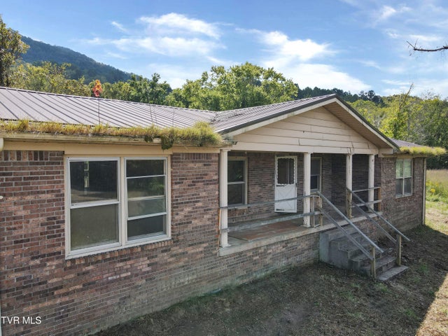 1st photo of 191 Bedrock Drive