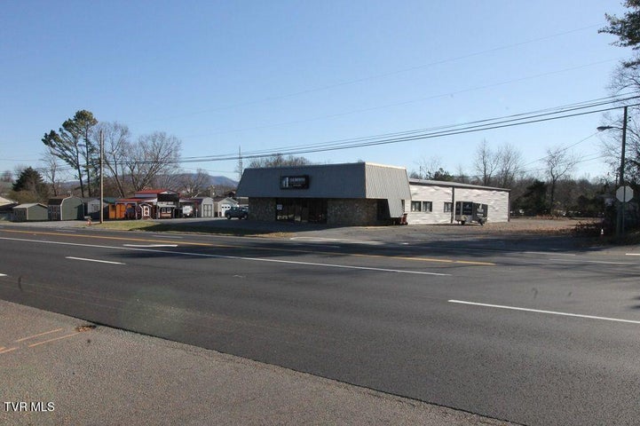 1st photo of 3583 Market Street