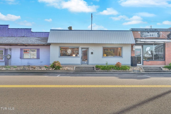 1st photo of 343 Sullivan Street