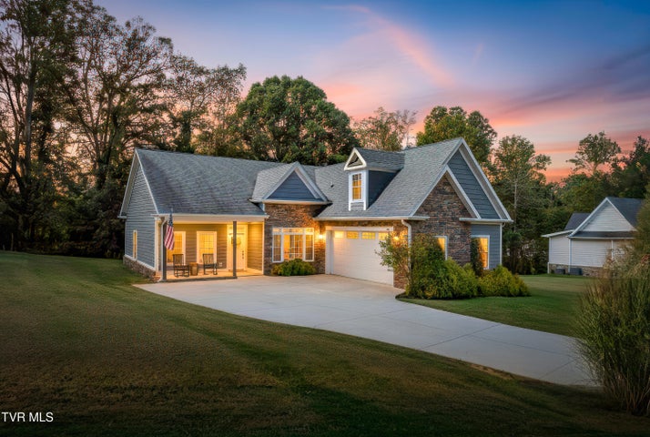 1st photo of 195 Creek Side Court