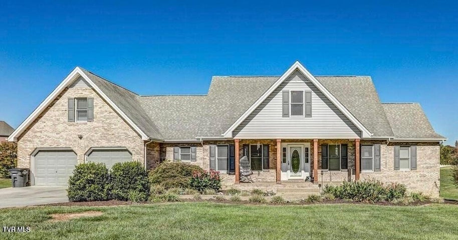 1st photo of 604 Snapps Ferry Road