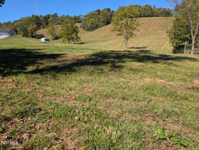 1st photo of Tbd Hunting Hill Road