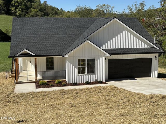 1st photo of 260 Charity Hill Road