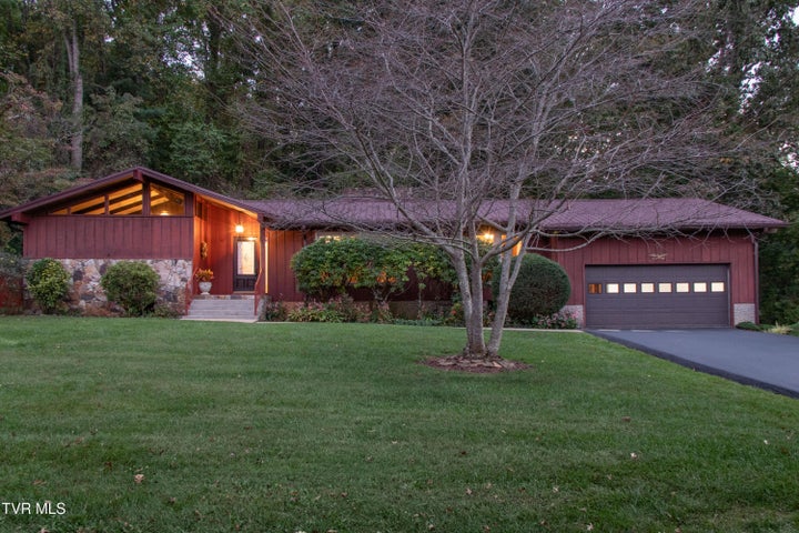 1st photo of 521 Brookwood Drive