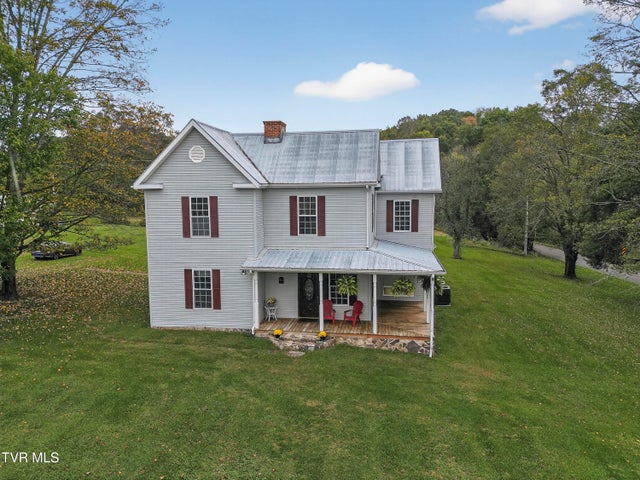 1st photo of 33163 Clinchburg Road