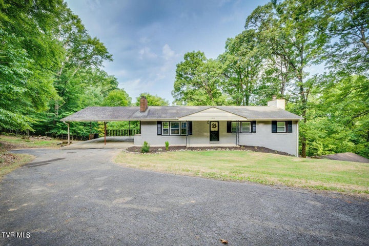 1st photo of 3912 Inwood Drive